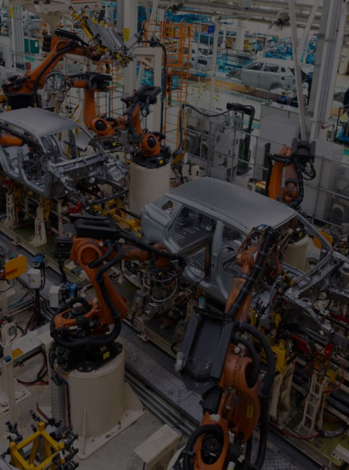 Ligne de production automobile automatisée équipée de robots industriels